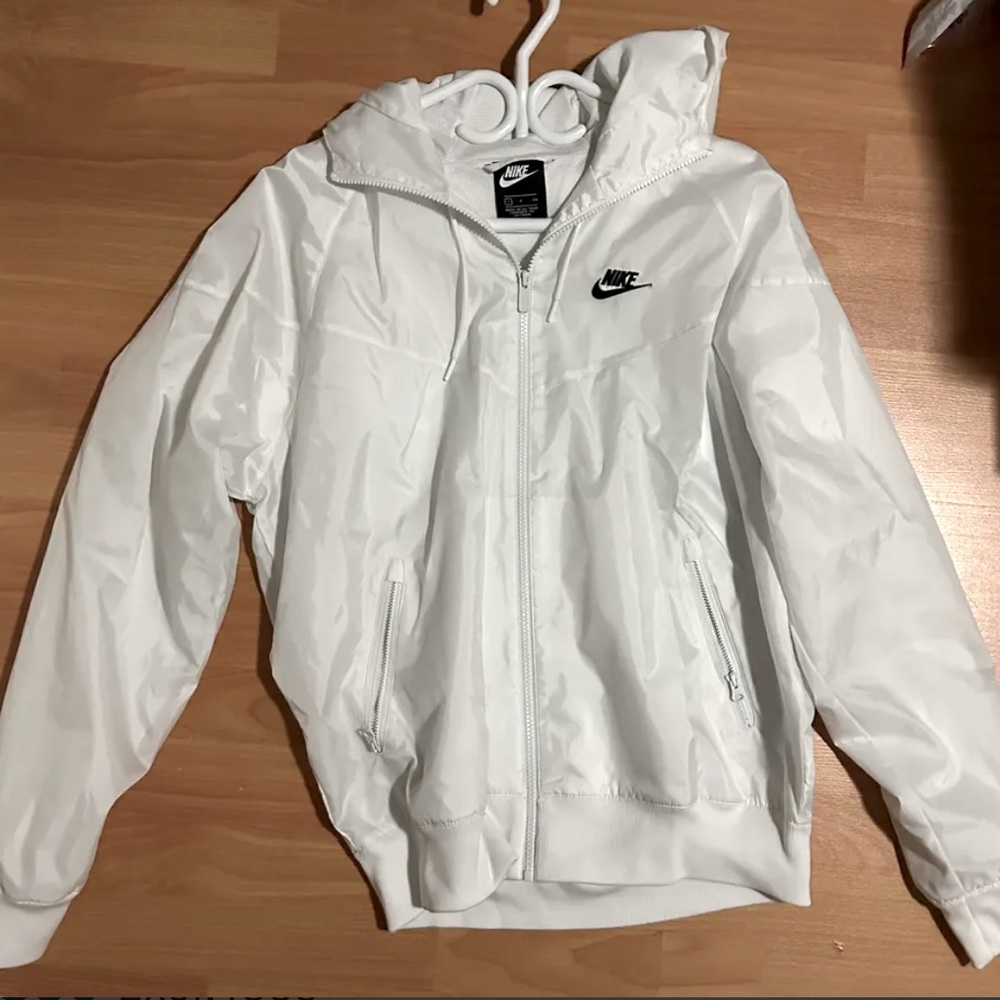 Nike Sportswear White Windbreaker